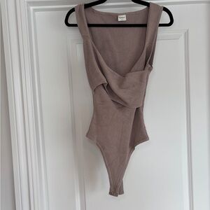 Abercrombie Women’s Tan One Piece